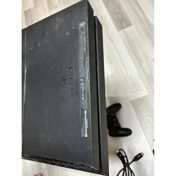 Sony PlayStation 4 Gaming Console W/ Controller, 3 Games Tested and Working - Picture 14 of 16